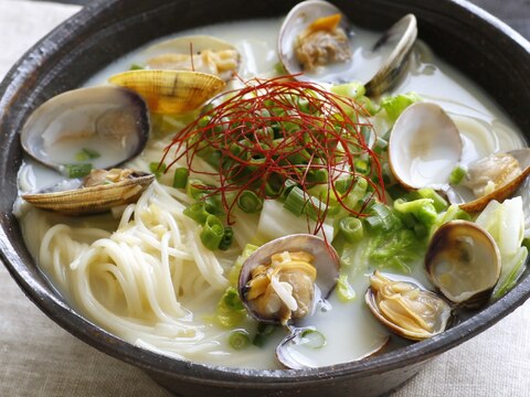 じんわりほっこり♪あさりと白菜の豆乳そうめん